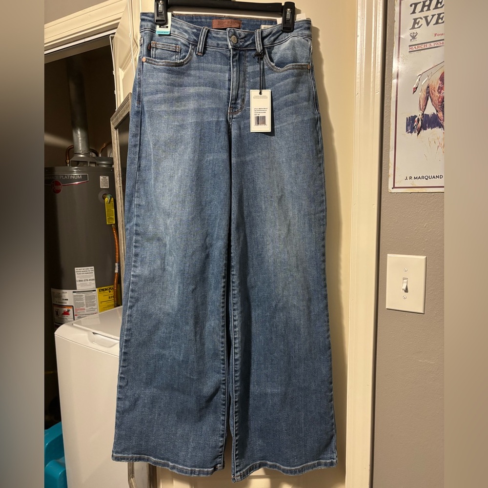 Judy Blue Medium Wash Wide Leg Jeans